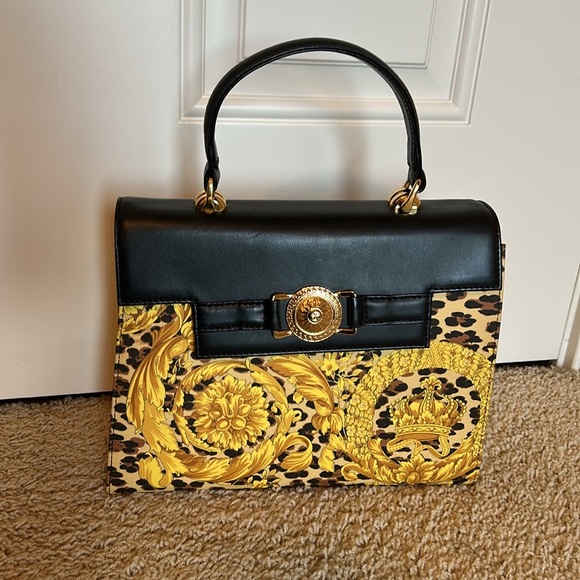 Versace Baroque Kelly Yellow and Black Top Handle Bag- Gorgeous! - Picture 12 of 12